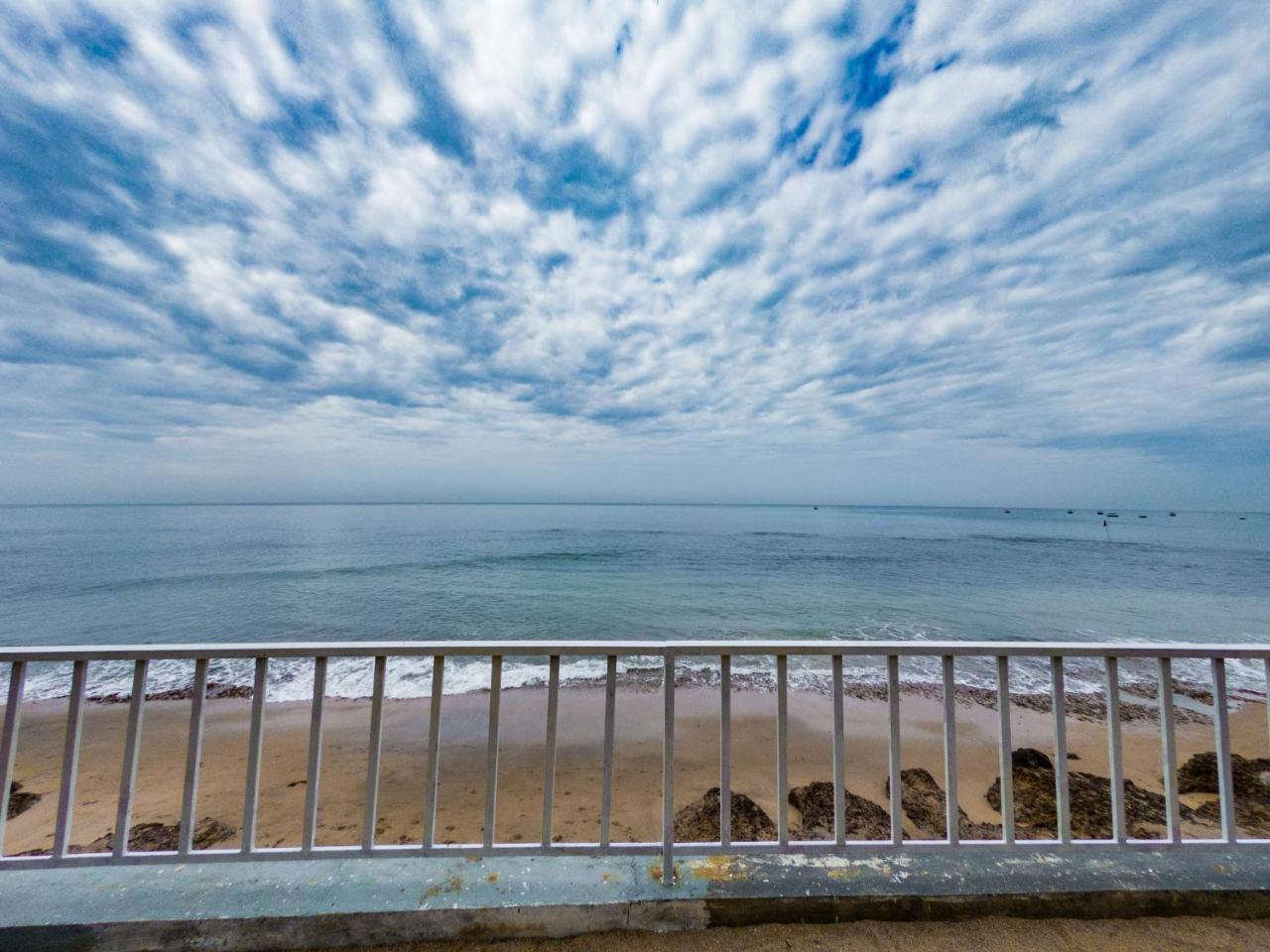 Vista Praia Beach Resort Anjuna Zewnętrze zdjęcie